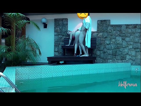 ❤️ Bulla ancillam ad piscinam invitat, sed fervido resistere non potuit Porno vk at porn la.my-hentai-gallery.ru